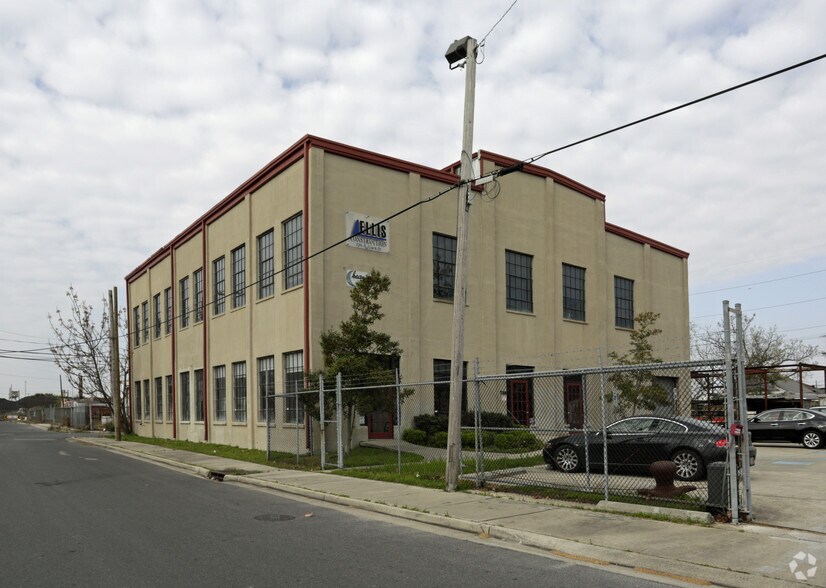 Primary Photo Of 739 S Clark St, New Orleans Office For Sale