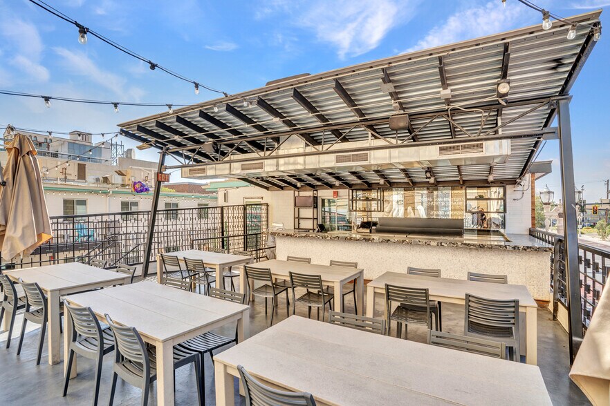 More Photos Of 124 S 6th St, Las Vegas Storefront Retail Office For Lease