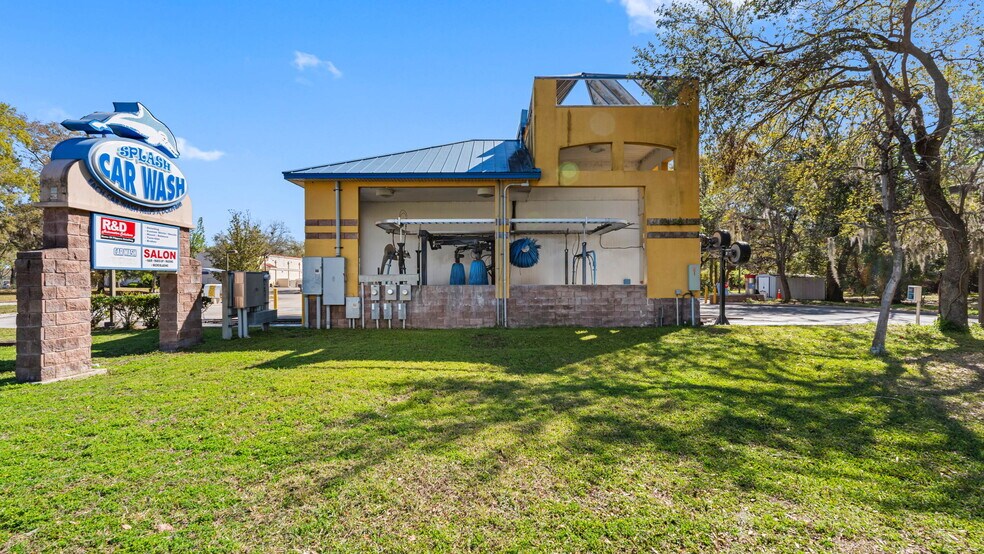More Photos Of 113 S Valrico Rd, Valrico Carwash For Sale