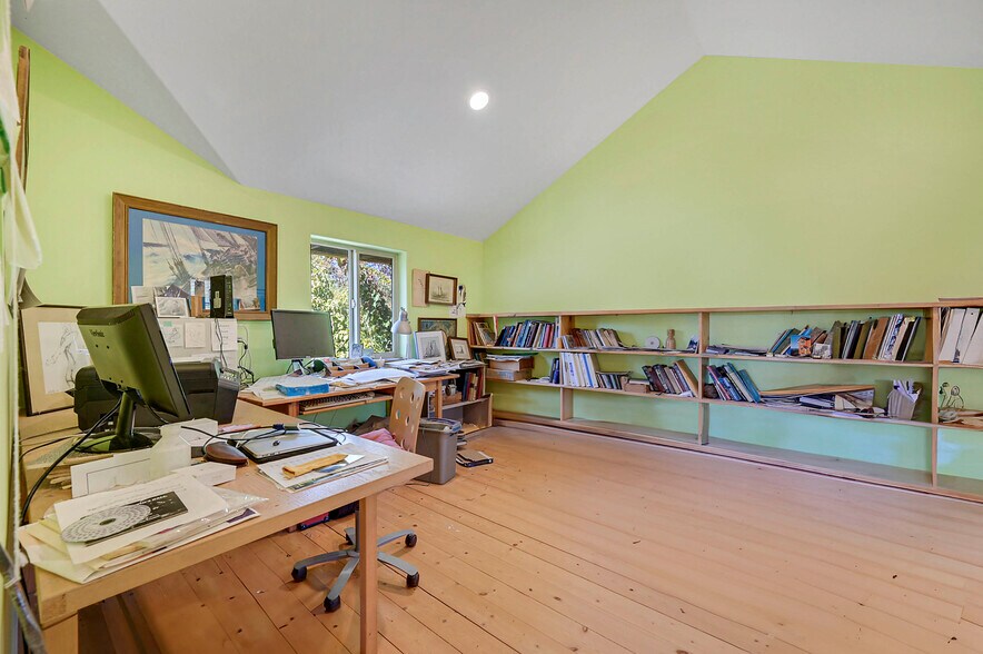 More Photos Of 1673 Woodland Dr, Port Townsend Winery Vineyard For Sale