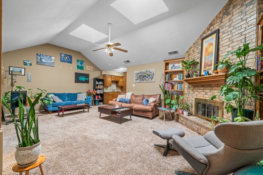 More Photos Of , Lubbock Multifamily For Sale