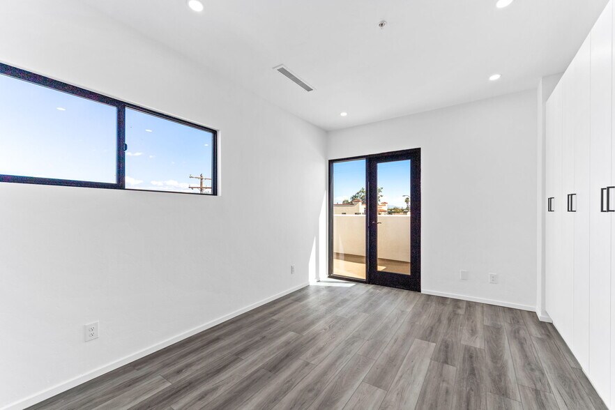 More Photos Of 21 Lalo Way, Tucson Multifamily For Sale