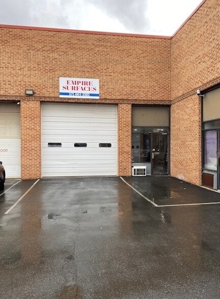 More Photos Of 4394 Henninger Ct, Chantilly Warehouse For Lease