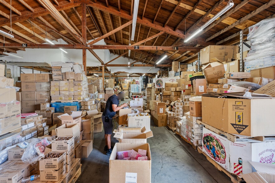 More Photos Of 2879 Main St, Riverside Warehouse For Lease