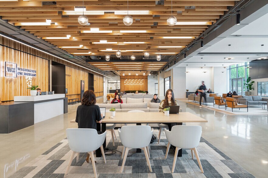 More Photos Of 1711 Boren Ave, Seattle Office For Lease