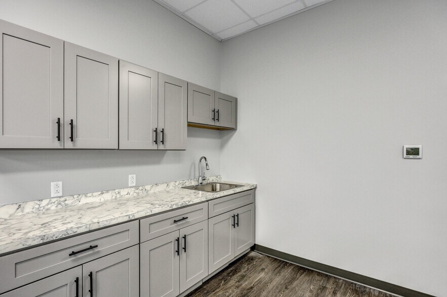 More Photos Of 130 Hodge Rd, Summerville Unknown For Lease