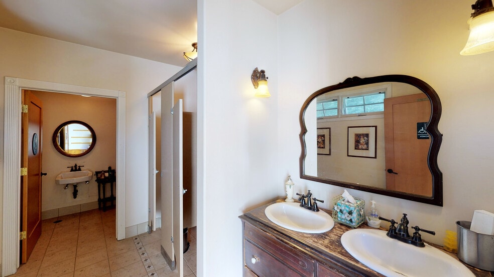 More Photos Of 800 Arrowhead Villa Rd, Lake Arrowhead Lodge Meeting Hall For Sale