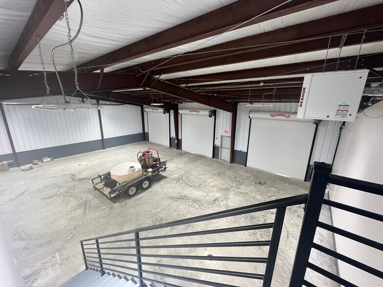 More Photos Of 2740 Old Austin Peay Hwy, Memphis Industrial For Lease