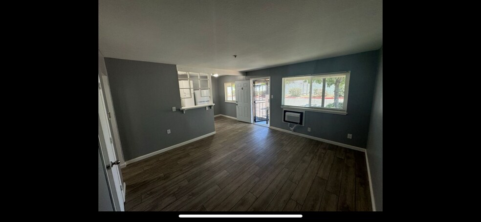 More Photos Of 2630 Darwin St, Sacramento Apartments For Sale