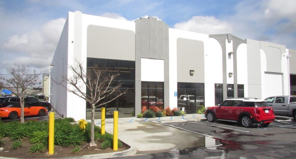 More Photos Of 8701-8709 Aviation Blvd, Inglewood Manufacturing For Sale