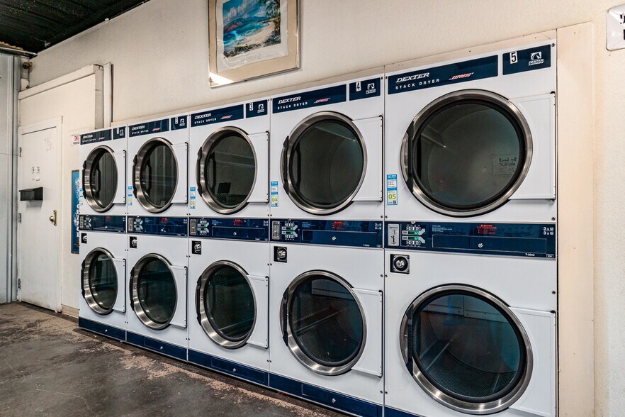 More Photos Of 201 E Service Rd, Tulia Restaurant For Sale