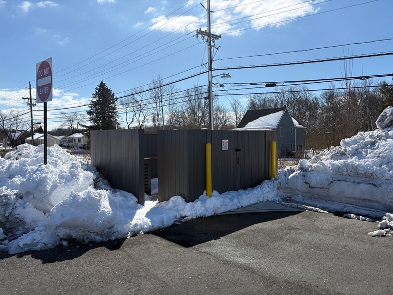 More Photos Of 1381 Fairview Blvd, Delran Office For Sale