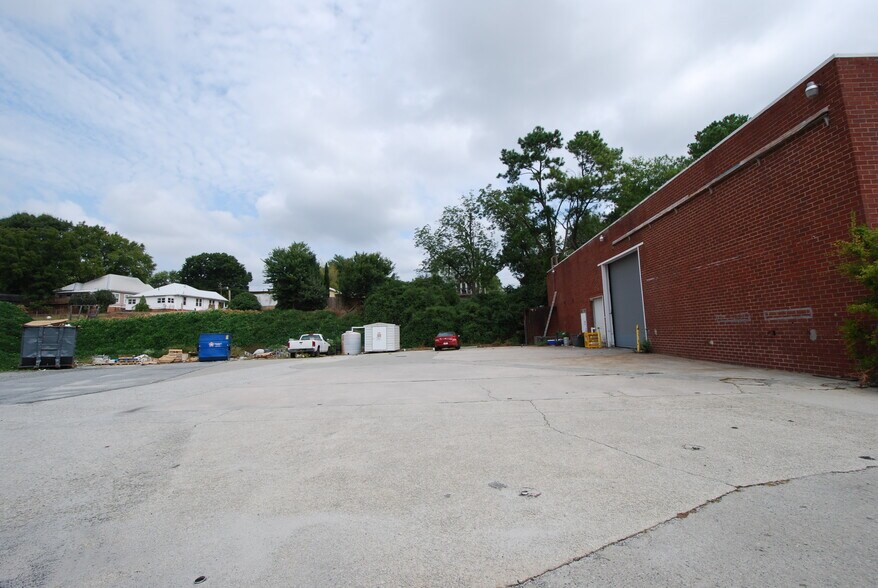 More Photos Of 1610 Southland Cir NW, Atlanta Industrial For Sale