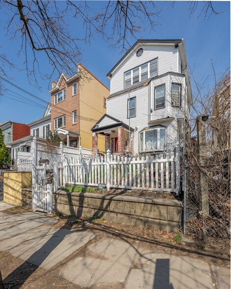 More Photos Of 1129 30th Rd, Astoria Land For Sale