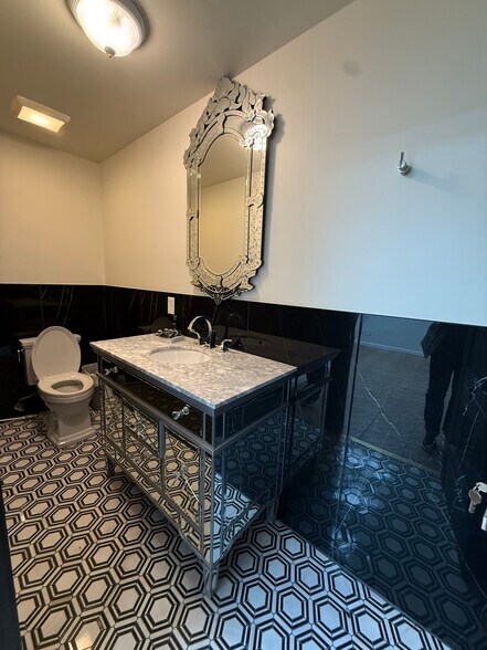 More Photos Of 3057 Coney Island Ave, Brooklyn Medical For Lease