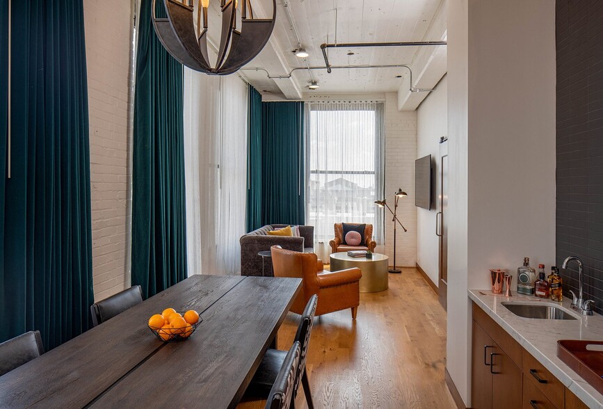 More Photos Of 1501 Washington Ave, Saint Louis Hotel For Sale