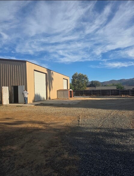Primary Photo Of 34800 Mission Trl, Wildomar Warehouse For Lease