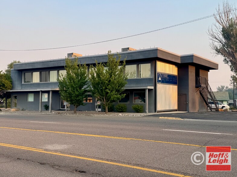 Primary Photo Of 1519 E Main St, Montrose Office For Sale