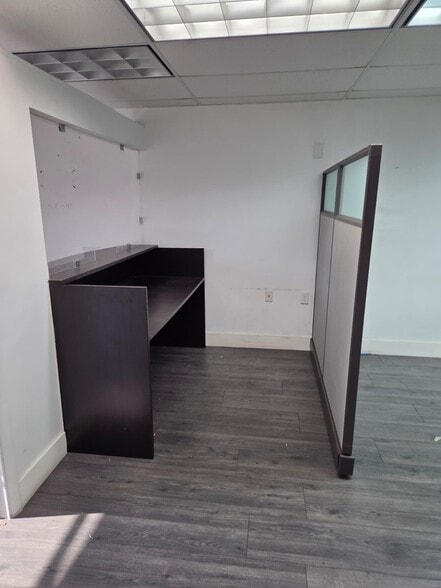 More Photos Of 7282-7302 NW 70th St, Miami Unknown For Lease