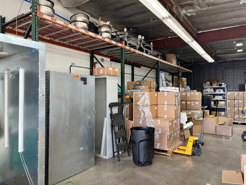 More Photos Of 3483 Old Conejo Rd, Newbury Park Warehouse For Lease