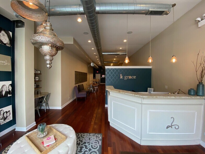 More Photos Of 2135 W Belmont Ave, Chicago Storefront Retail Residential For Sale