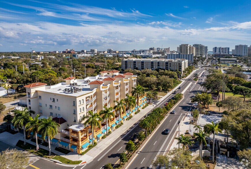 More Photos Of 1188 N Tamiami Trl, Sarasota Office Residential For Lease