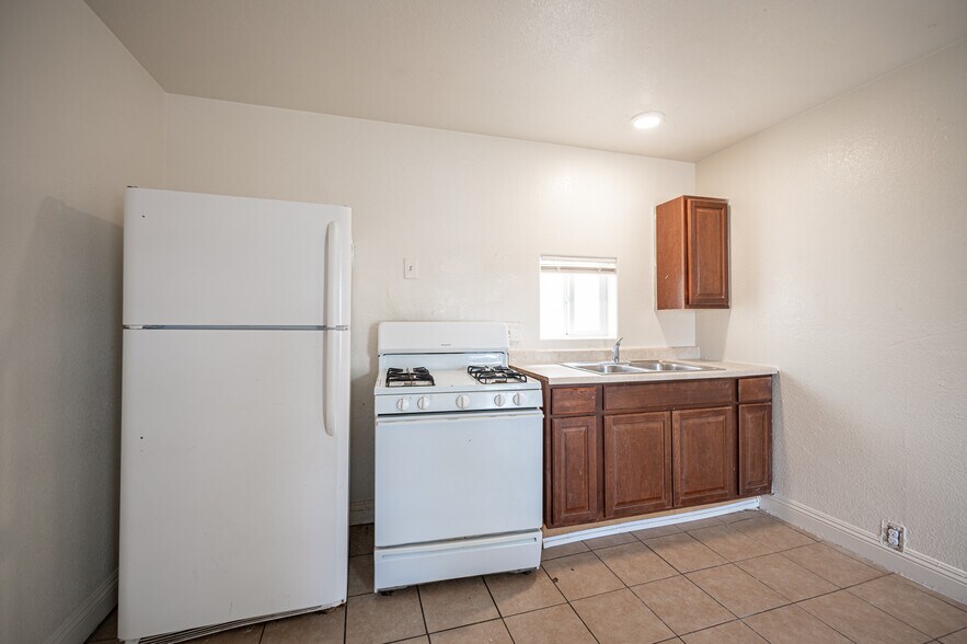 More Photos Of 5900 Cassedy Ln, Las Vegas Apartments For Sale