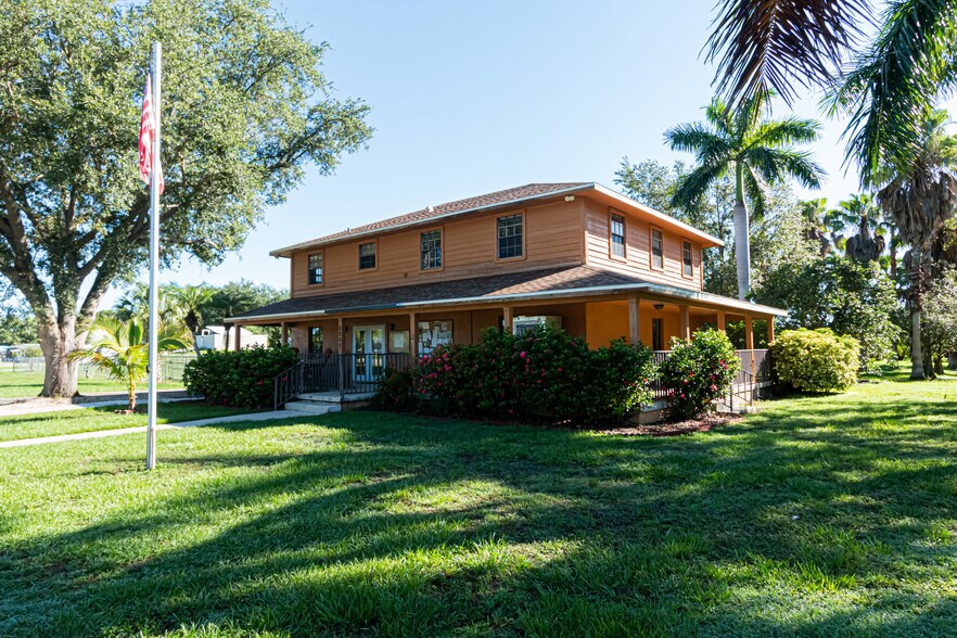 More Photos Of 2250 FL-80, LaBelle Trailer Camper Park For Sale