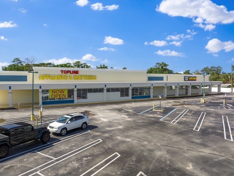Primary Photo Of 4425 20th St, Vero Beach Unknown For Lease