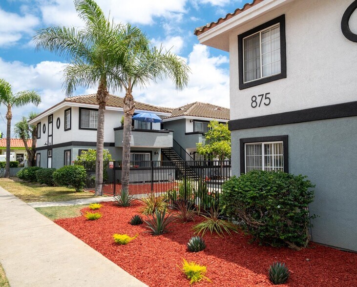 More Photos Of 875 N Olive St, Orange Apartments For Sale