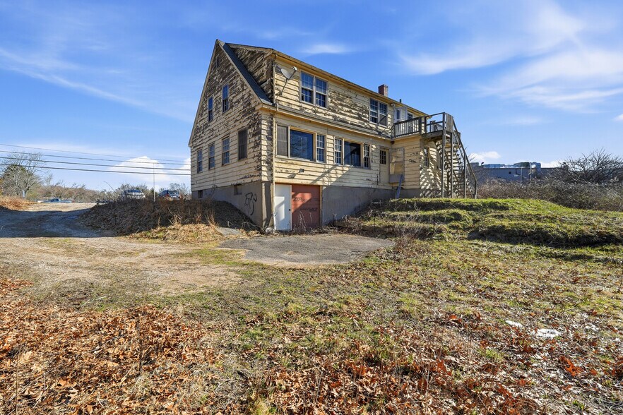 More Photos Of 261-263 Post Rd, Westerly Freestanding For Sale