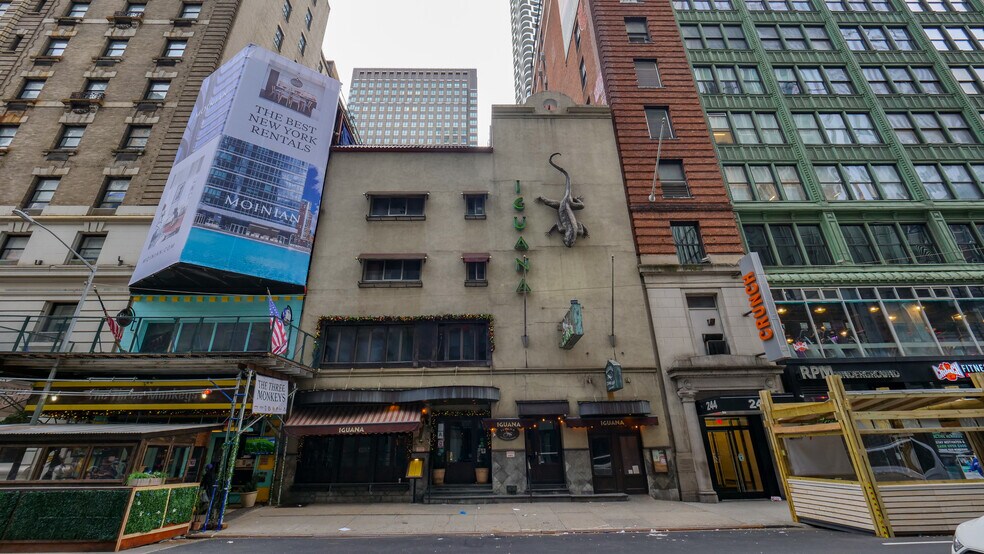 More Photos Of 238-240 W 54th St, New York Restaurant For Sale