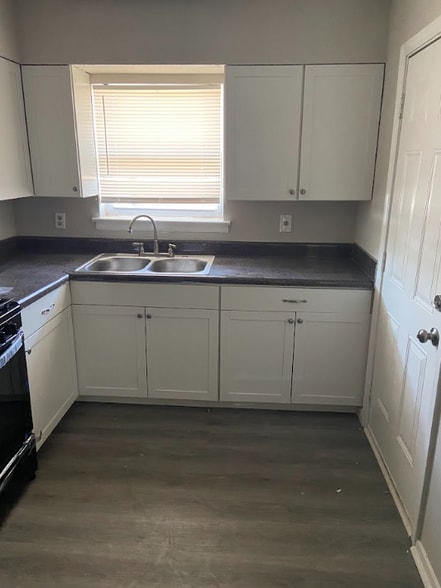 More Photos Of 1744 N Graham Rd, Memphis Apartments For Sale