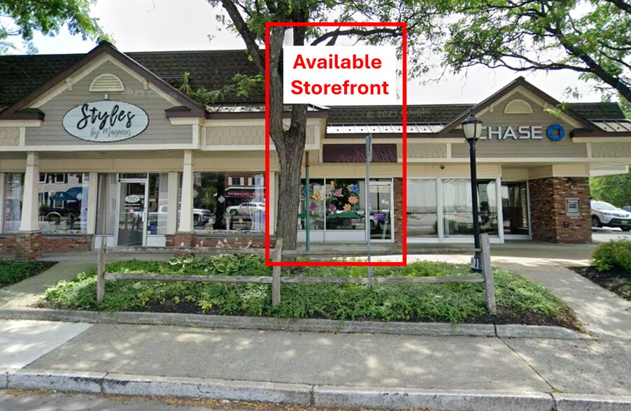More Photos Of 1600 Main St, Pleasant Valley Storefront For Lease