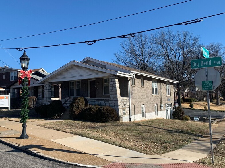Primary Photo Of 1530 S Big Bend Blvd, Richmond Heights Loft Creative Space For Lease