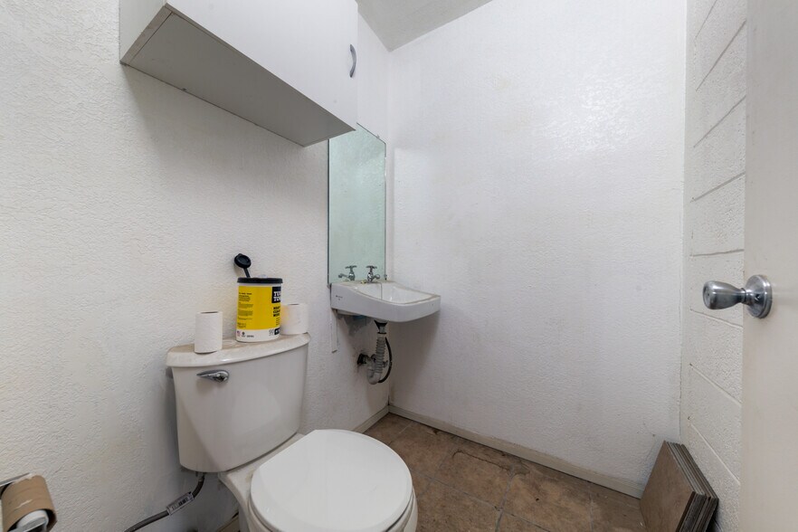 More Photos Of 2402 N Wilson Way, Stockton Storefront Retail Office For Sale