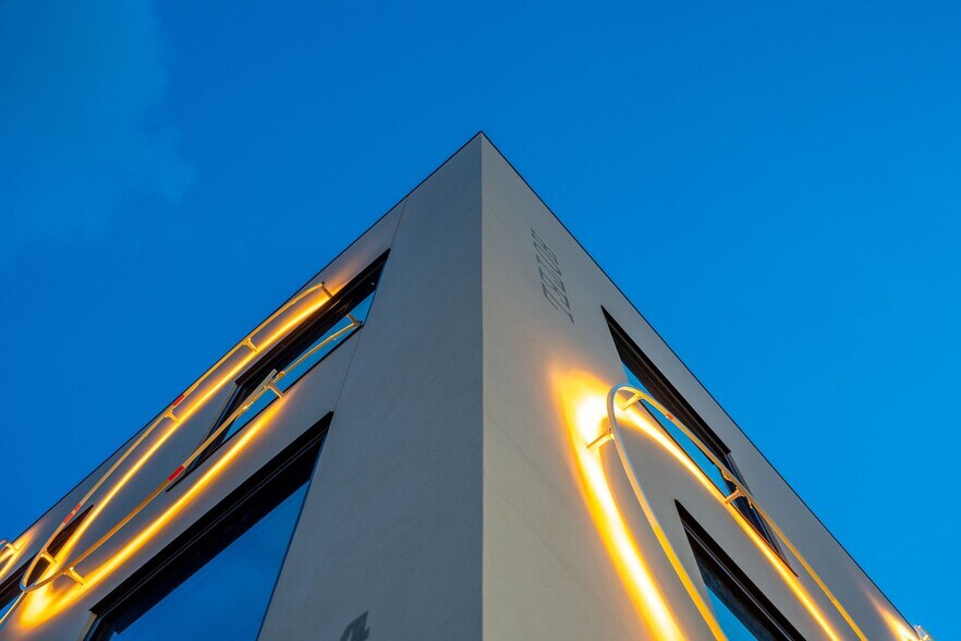 More Photos Of 4431 Spruill Ave, North Charleston Hotel For Lease