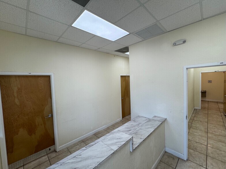More Photos Of 24 SW 10th St, Fort Lauderdale Office Residential For Lease