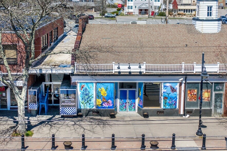 Primary Photo Of 426-428 Main St, Hyannis Storefront For Lease