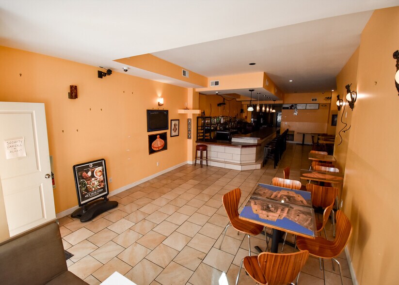 More Photos Of 818 H St NE, Washington Storefront Retail Residential For Sale