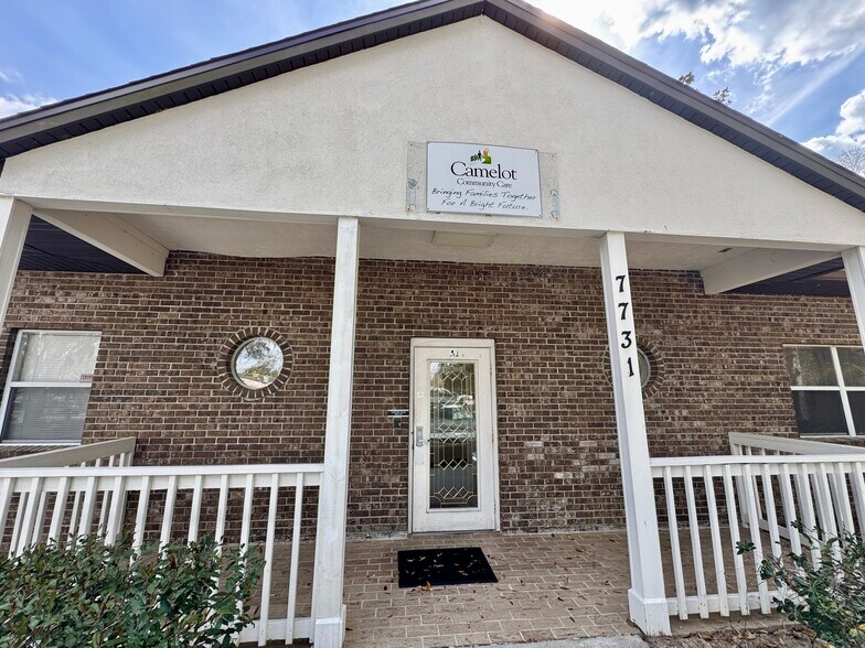 Primary Photo Of 7731 Newberry Rd, Gainesville General Retail For Lease