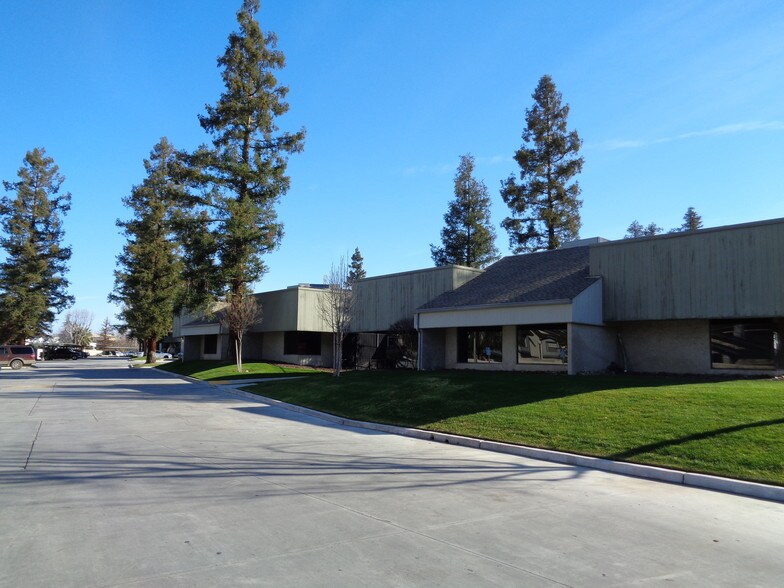 More Photos Of 5329 Office Center Ct, Bakersfield Medical For Sale