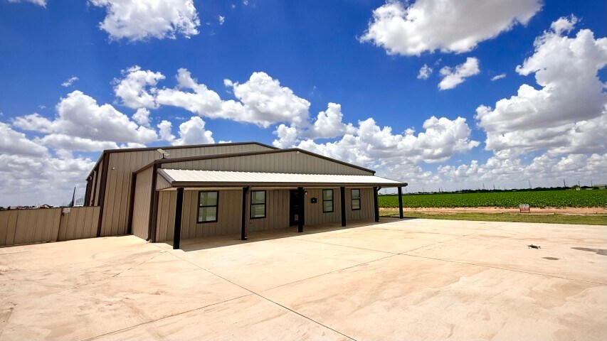 More Photos Of 10604 County 2500 rd, Lubbock Industrial For Sale