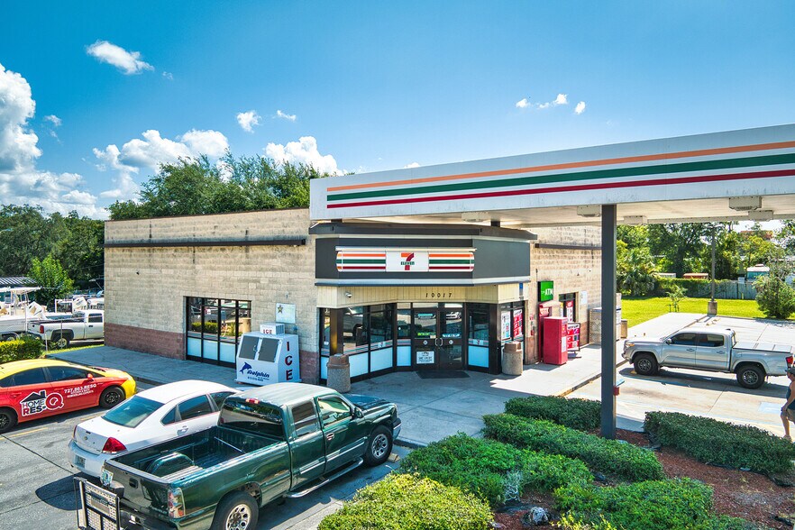 More Photos Of 10017 State Road 52, Hudson Convenience Store For Sale