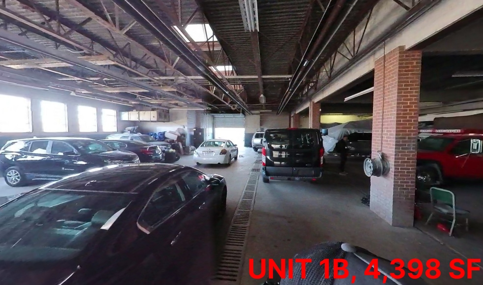 More Photos Of 12827 Frankstown Rd, Pittsburgh Auto Dealership For Lease