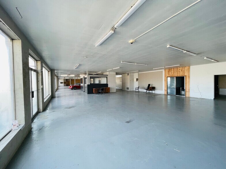 More Photos Of 312 Kanuga Rd, Hendersonville Auto Dealership For Lease