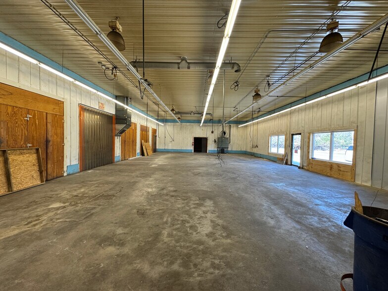 More Photos Of 103 Railroad Avenue SW, Brunson Industrial For Sale