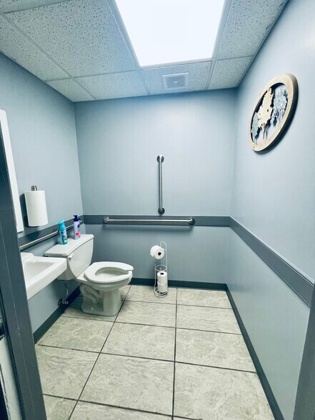 More Photos Of 210 Valdese Ave, Morganton Office For Lease