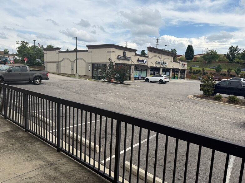 More Photos Of 1212 Gatewood Drive, Auburn General Retail For Lease