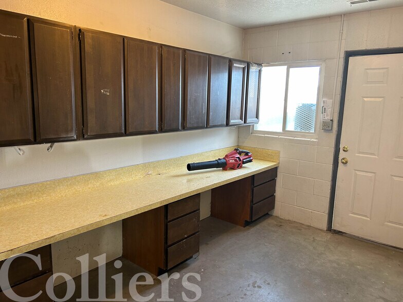 More Photos Of 1111.5 Yellowstone Ave, Pocatello Warehouse For Lease